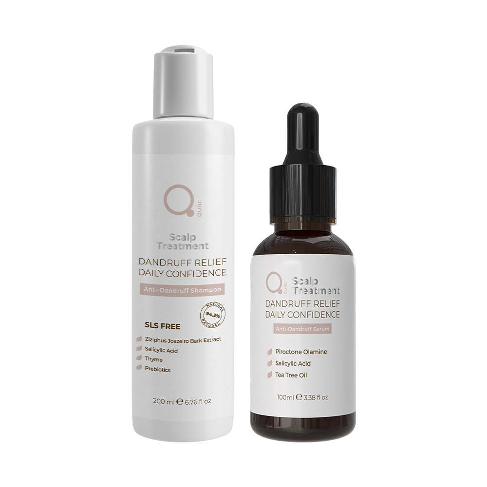 Anti Dandruff Scalp Treatment Formula Kit της Qure, που περιλαμβάνει τον ορό 100ml και το σαμπουάν 200ml SLS Free για την ολοκληρωμένη καταπολέμηση της πιτυρίδας και την υγεία του τριχωτού της κεφαλής.